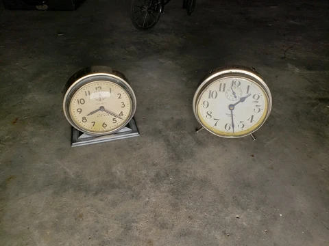 Vintage Wind Up Big Ben Westclox Mantle Clocks Old Antique 5 Inch Clocks Lot Cover