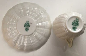 Tazza e piattino Belleek Ireland Shell 1° e 2° marchio verde - Foto 1 di 6