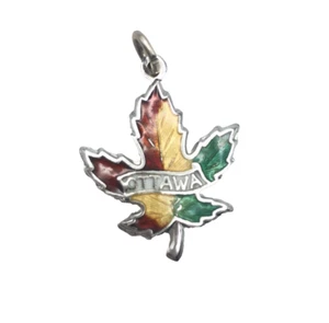 Dije de plata esterlina vintage "Ottawa" esmalte hoja de arce canadiense BM Co. - Imagen 1 de 2