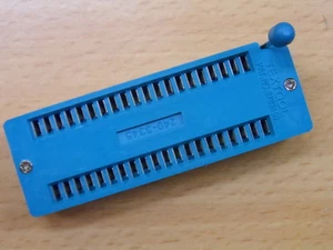 40pin ZIF socket for DIL ICs 0.6" Zero Insertion Force wide DIP - Picture 1 of 3