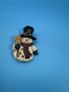 Vintage Collectible Snowman Color Pinback Lapel Pin Hat Pin - Picture 1 of 3