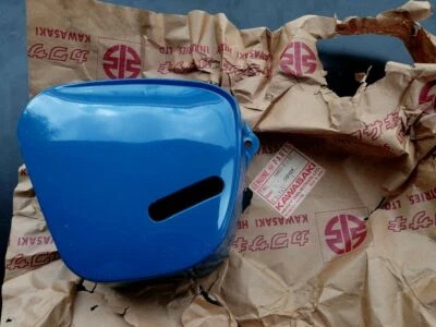 Cubierta lateral LH 36001-013-27 Nos JP Kawasaki GA1 GA2 GA3 G3SS G3TR GA5 KC90 KC100 Foto 1 de 4