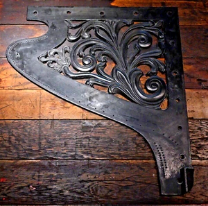 Antique Cast Iron Square Piano Plate Frame Harp - 1830-45, 26 1/8" H x 23 5/8" W - Picture 1 of 7