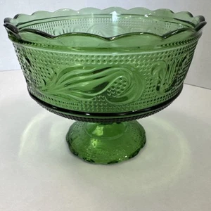 Vnt Emerald Green Embossed Compote Candy Dish E.O. Brody Co. M6000 Cleveland MCM - Picture 1 of 12
