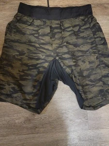 Lululemon T.H.E. Shorts Luxtreme Liner 9" Bricollage Militärgrün Schwarz Herren M - Bild 1 von 10