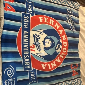 Fernando Mania Dodgers MLB Babeball Throw Blanket 30th Anniversary #34 Blue48x56 - Picture 1 of 7