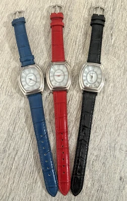 Lote de 3 relojes de cuarzo chismes de cuero italiano correa ajustable parte posterior de acero inoxidable Foto 1 de 4