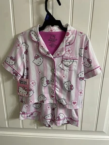 Hello Kitty Girl Pajama Set Size 4/5 Shorts & Short Sleeve For Summer Sleepwear - Picture 1 of 6