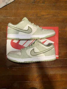 Taglia 9 - Pile Nike Dunk Low SE - Honeydew 2022 W - Foto 1 di 9