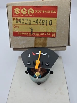 SUZUKI MOTOR CO, LTD GS450GA/GS450L FUEL METER/GAUGE 1983 NOS! 34320-44910 - Image 1 of 2