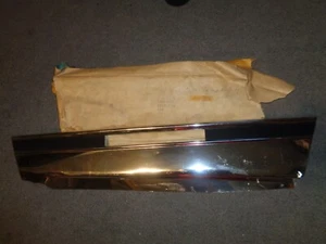 GENUINE GM 9632265 1974 CHEVY MONTE CARLO RH REAR QUARTER PANEL MOLDING OEM NOS - Picture 1 of 11