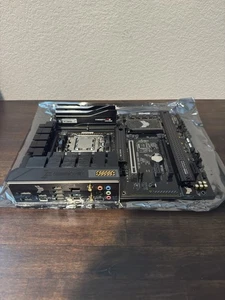 Mobo Combo Pack: Ryzen 7-7800X3D with ASUS B650 Plus and 32GB G.Skill Z5 Memory - Photo 1/3
