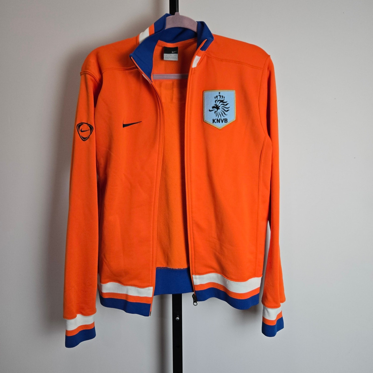 Nike Orange Windbreaker Coats & Jackets for Men for Sale Nike Orange Windbreaker Coats & Jackets for Men for Sale