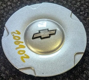 2002-2003 CHEVY TRAILBLAZER 16 INCH WHEEL CENTER CAP #9593373 - Picture 1 of 10
