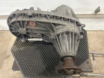 2008-2010 Ford F350 Super Duty Transfer Case Assembly OEM - Image 1 of 4