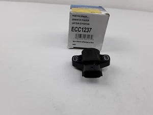 Throttle Position Sensor For Nissan Tsuru,Urvan ,Almera 2001 2002 2003 2004 2005 - Picture 1 of 5