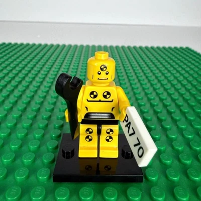 Lego CMF Series 1 Minifigure - Demolition Crash Test Dummy 8683 (col01-8) - Image 1 of 4