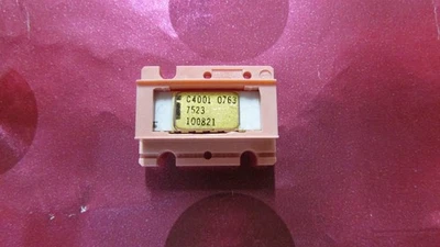 Vintage New Intel C4001 ROM family MCS-4 C4004 IC/CPU/Processor White/Gold Lot 1 - Image 1 of 4