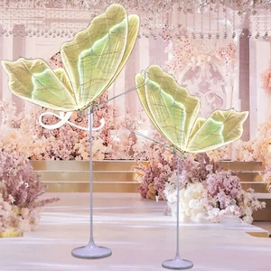 2 Stück Bunt Gold Schmetterling Stehlampe Decke Dekoration Requisiten für Hochzeit Neu - Bild 1 von 11