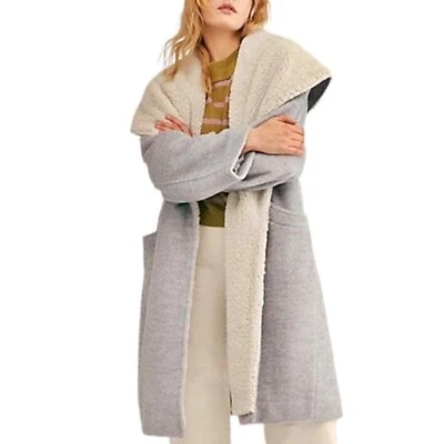 NUEVO CON ETIQUETAS $298 Free People We The Free COCO COZY Pequeño Gris Lana Sherpa Largo De Gran Tamaño Foto 1 de 3