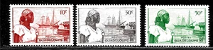 HICK GIRL-OLD MINT FRENCH GUADELOUPE STAMP WOMAN BY THE DOCK A4098 - Picture 1 of 2