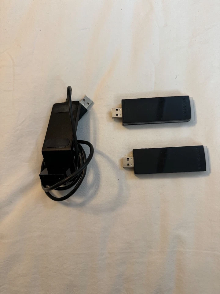 Adaptador USB de doble banda WiFi Netgear N900 - WNDA4100 Foto 1 de 2