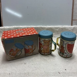 Novelty Teddy Bear Metal Salt and Pepper Shakers W/ Box - Picture 1 of 4