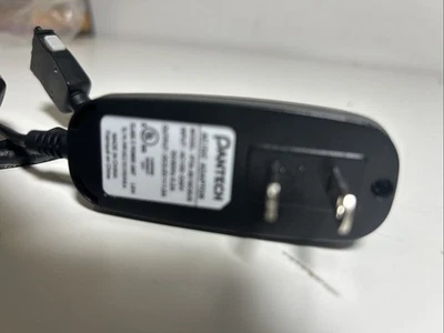 Adaptador AC/DC PANTECH ORIGINAL (PTA-5010C6US) - Cargador de pared para teléfonos abatibles Foto 1 de 4