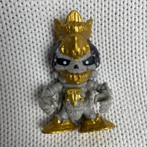 "Figura esqueleto Moose Toys Treasure X King Gold Treasure 3"" en muy buena condición" - Imagen 1 de 5