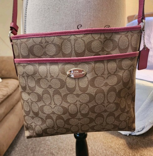 Borsa a tracolla Coach Peyton Signature rivestita in PVC pelle marrone malva marrone