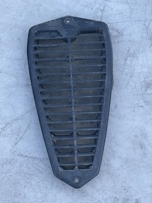 1975 1976 1977 и другие Ford Mustang II L или RH двери джем воздуха вентиляционная решетка - Изображение 1 из 2