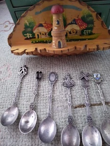 Vintage 6 Dutch Theme Collector Spoons w/Lighthouse Wall Rack Holland Delft - Picture 1 of 8