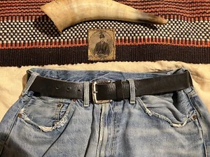 Cinturón Levi's Vintage Cuero 29"-33" Negro Hecho España Hebilla Cromada Talla 30 - Imagen 1 de 11
