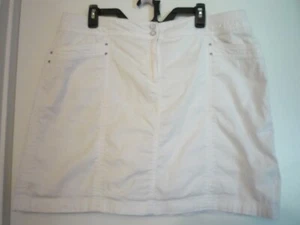 KAREN SCOTT SKORT GRÖSSE 16 - GOLF/TENNIS/PICKLEBALL ROCK - SHORTS SIND UNDER-WHIIE - Bild 1 von 5