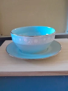 NORITAKE  LOVE SONG  Gravy Boat w/ Attached Underplate  8002  Platinum Trim Blue - Picture 1 of 10