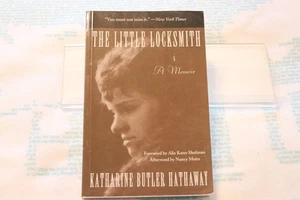 The Little Locksmith by Hathaway, KatharineFeminist Press 2000 - Brand New - Imagen 1 de 4