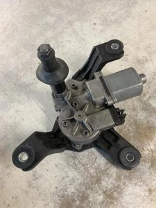 Wiper Motor Rear CHEVY CRUZE HATCHBACK 17 18 19 - Picture 1 of 2