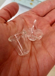 Vintage Miniature Fine GLASS Basket & Bucket/Vase Lot Dollhouse Miniature 1" - Imagen 1 de 4