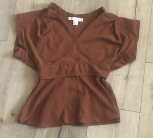 Monteau Los Angeles Blouse Sleeveless Sz M Burnt Orange V Neck - Picture 1 of 10