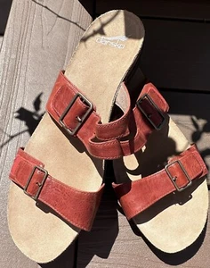 EUC Dansko Women Sandal Red Leather Double Strap Flat Buckle EU 42 US 11.5-12 - Picture 1 of 9
