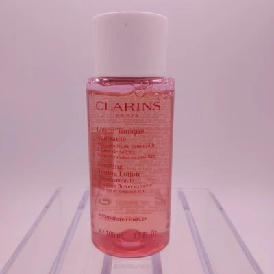 Loção tonificante calmante Clarins com extratos de flores de camomila e açafrão 3,3 oz - Imagem 1 de 4