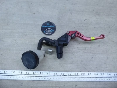 Suzuki GSXR 600 S20877 2001) freno delantero cilindro maestro con interruptor  Foto 1 de 4