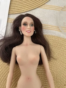 Princess Catherine The Royal Wedding Paradise Galleries 16" vinyl Doll & pattern - Picture 1 of 10