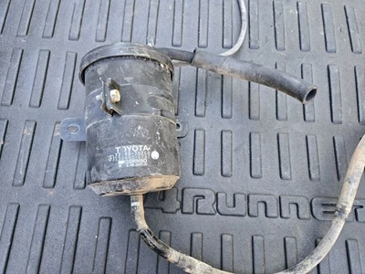 Toyota 4runner Pickup 1990-1995 bote de carbón de combustible emisiones Foto 1 de 4