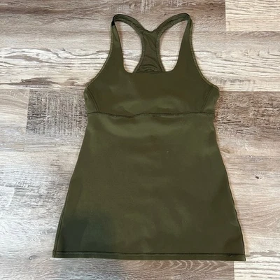 Sujetador Lululemon Power Y Tank Verde Oliva Camuflaje Espalda Incorporada Espalda Corredora Talla 4 Foto 1 de 4