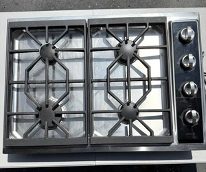 Wolf 30" Profi Erdgas Kochfeld mit Brenner CT30G/S geprüft - Bild 1 von 24