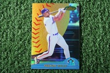 Vernon Wells 2000 Topps Finest #82 Gold Refractor (NM)