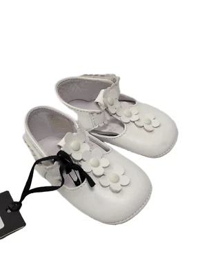 Nuevo sin etiquetas Nuevo Fendi Zapatos de Bebé con Correa en T de Cuero Blanco con Flores Talla I Foto 1 de 3