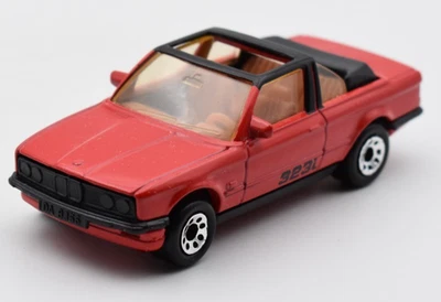 Matchbox Superfast BMW 323i Cabriolet rosso, cerchi a 8 fori. Made in Macao - Immagine 1 di 4