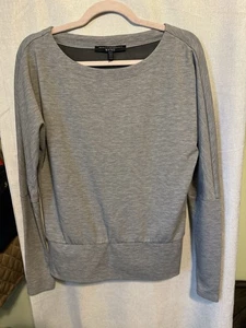 WHITE HOUSE BLACK MARKET WKND grauer Pullover mit Daumenlöchern | XXS - Bild 1 von 6